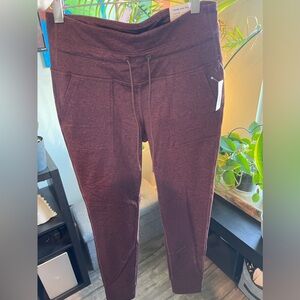 High-rise active legging